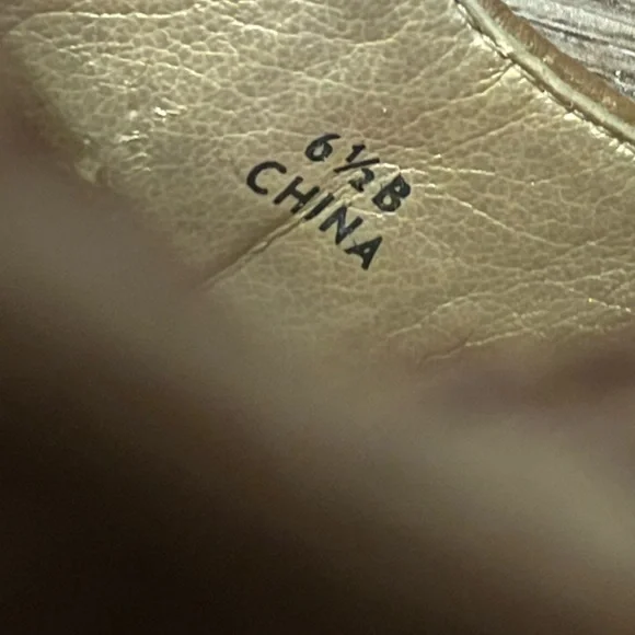 Stuart Weitzman Brown Leather Cork Wedges Gold Buckle Sandals Size 6.5 - Picture 8 of 8